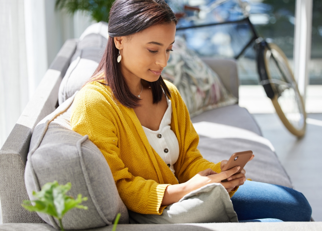 Energo customer reviewing heating oil account details